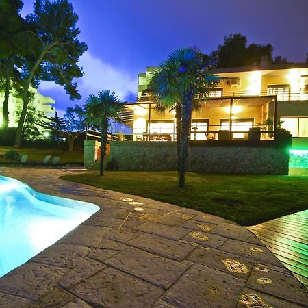 New Play Lake Villa Salou Bagian luar foto