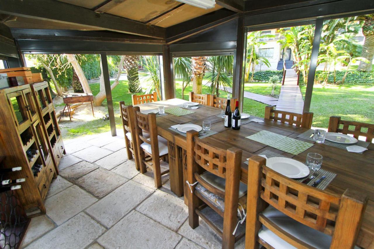 New Play Lake Villa Salou Bagian luar foto