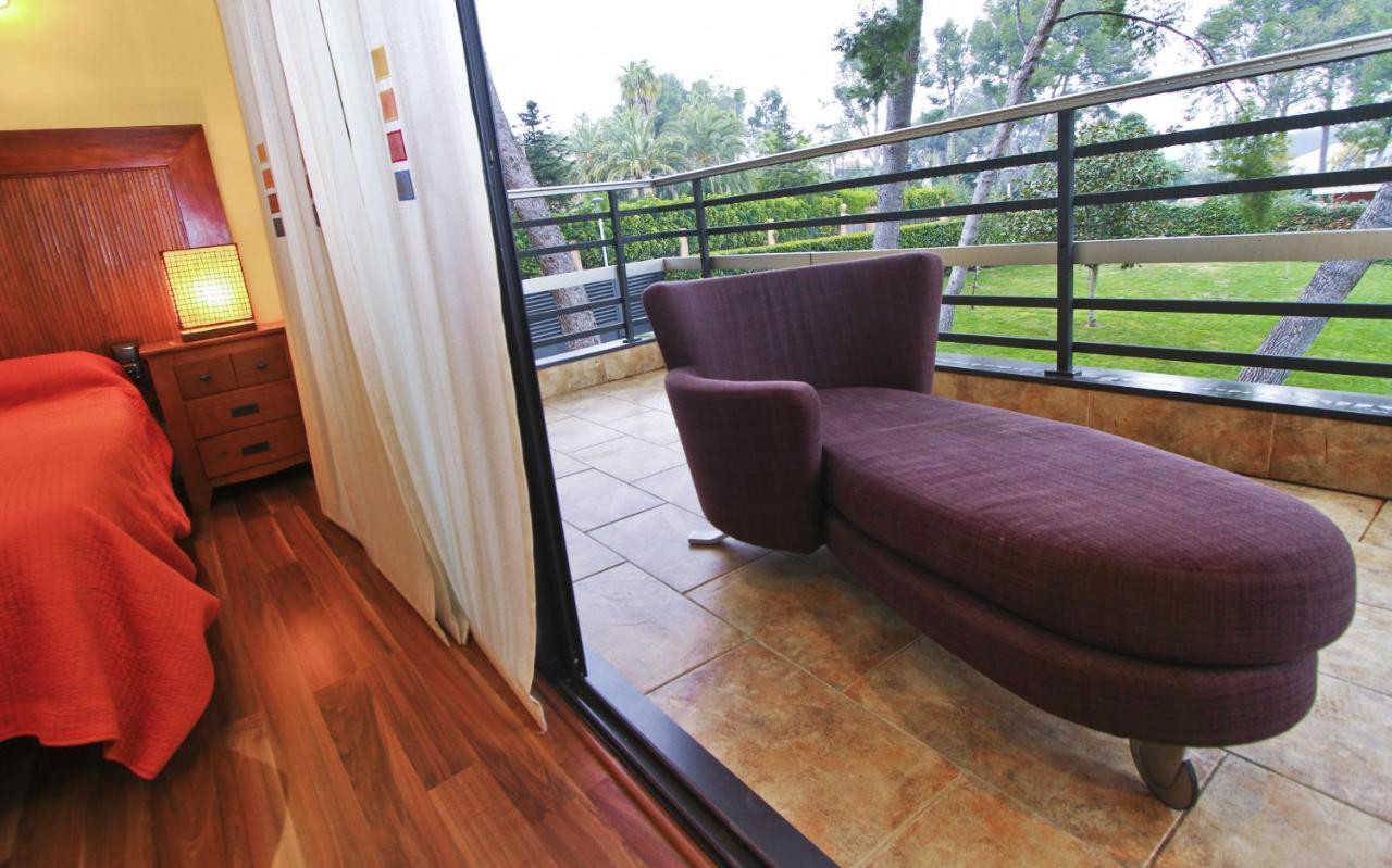 New Play Lake Villa Salou Bagian luar foto